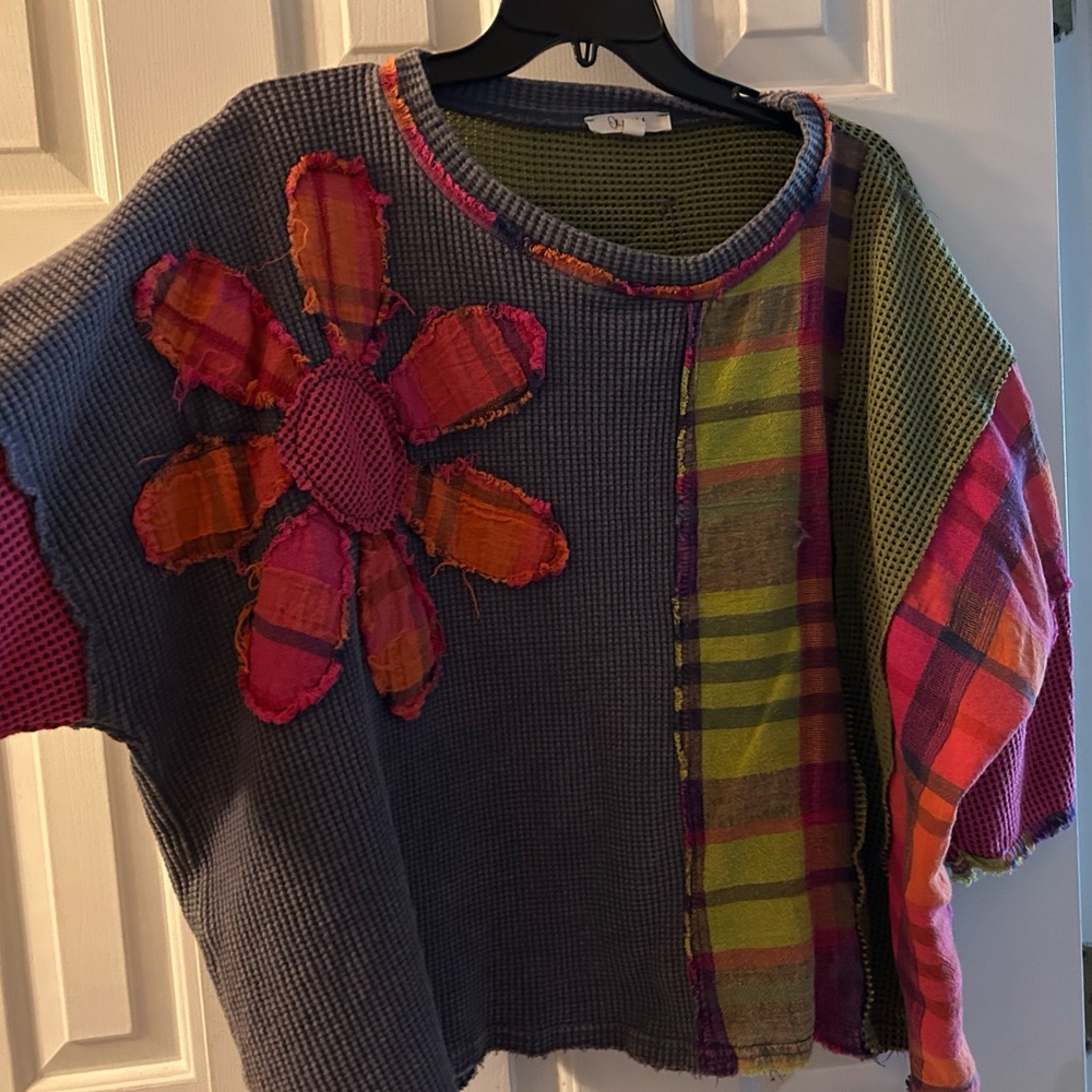Oli & Hali waffle knit crop top (size Large) fits like an XL